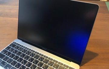 macbook保護フィルタ　反射防止・アンチグレア
